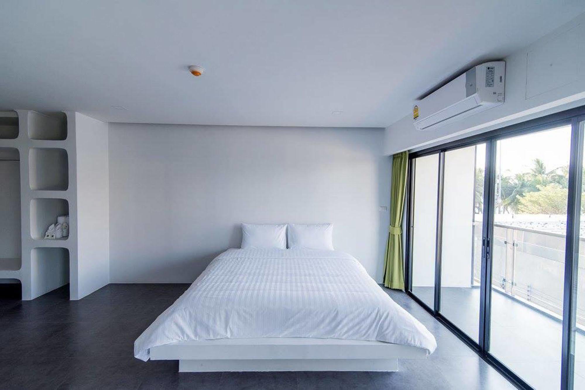 Hotel Panitar Haus Chonburi Esterno foto
