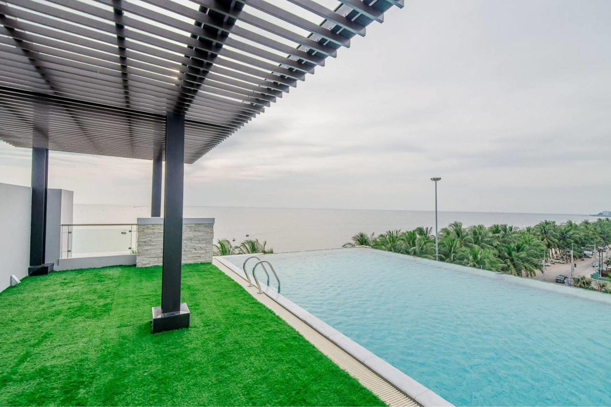 Hotel Panitar Haus Chonburi Esterno foto